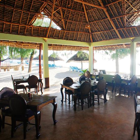 Smiles Beach Hotel Nungwi Exterior photo