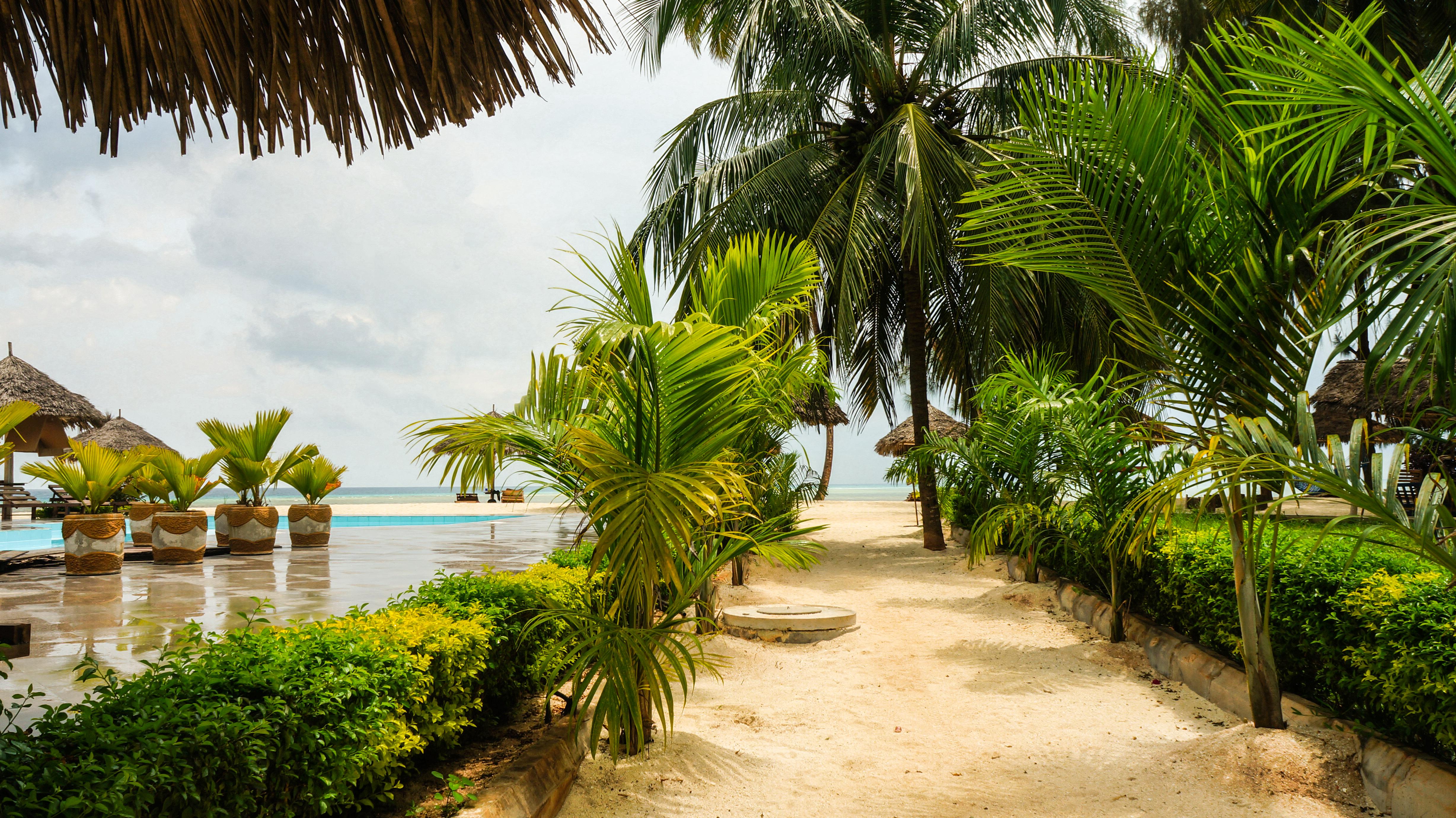 Smiles Beach Hotel Nungwi Exterior photo